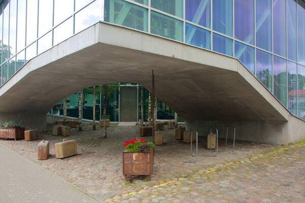 Museum of Occupation featuring modern architecture