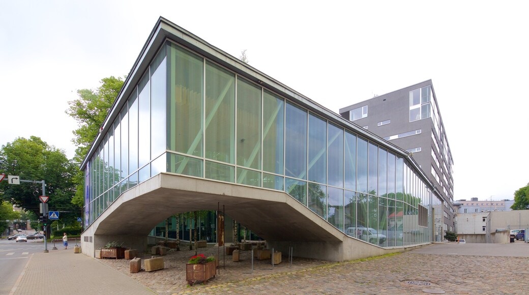 Ockupationsmuseet som inkluderar modern arkitektur