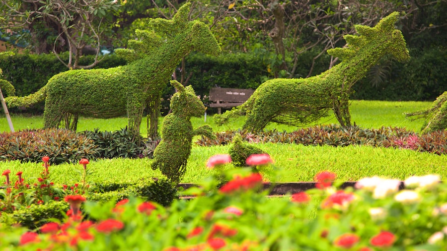 Zoo y Jardín botánico de Saigón que incluye un parque y animales del zoológico