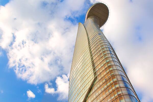 Saigon Skydeck featuring modern architecture and a high-rise building