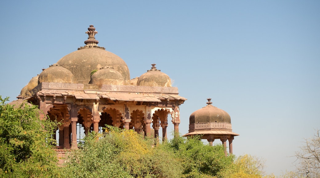 Sawai Madhopur which includes heritage architecture