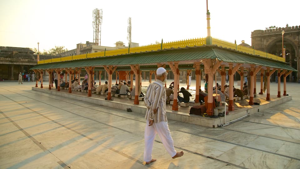 Jama Masjid Mosque featuring a square or plaza and a day spa