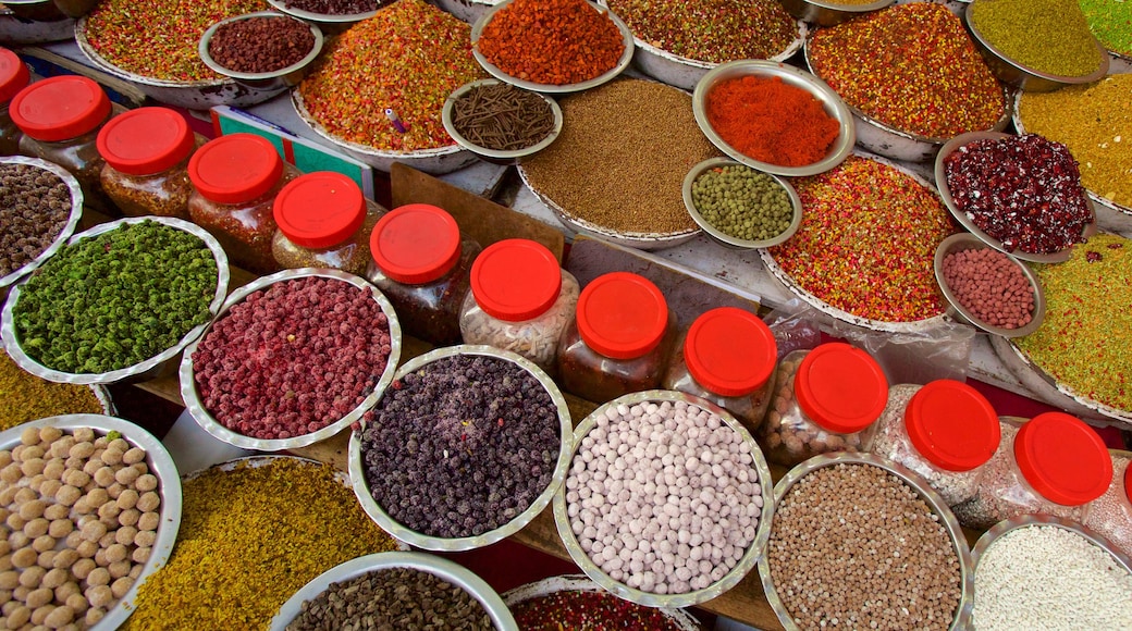 Manek Chowk que inclui comida e mercados