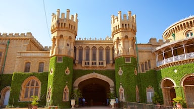 Bangalore Palace which includes heritage elements, a castle and heritage architecture