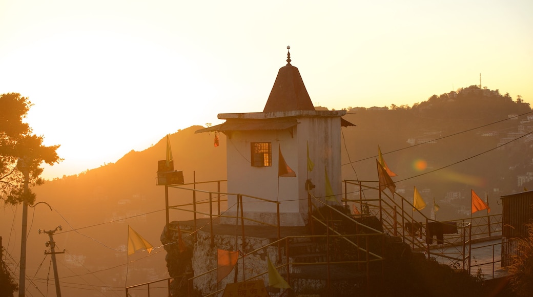 Gun Hill caratteristiche di tramonto