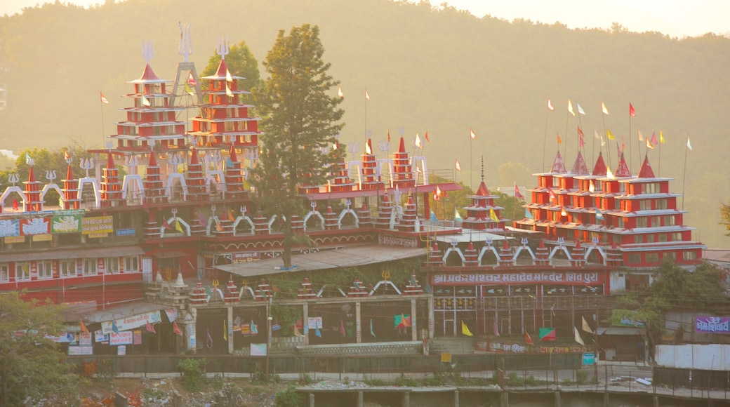 Mussoorie showing a temple or place of worship