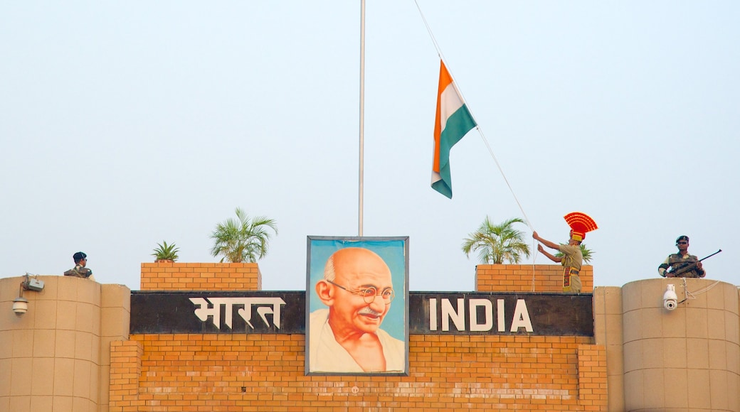 Amritsar mit einem Monument