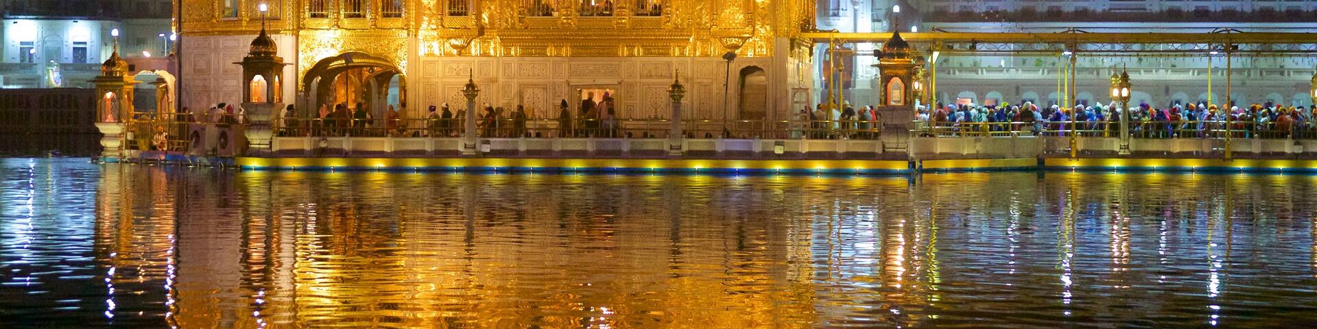 Golden Temple showing heritage elements, heritage architecture and night scenes
