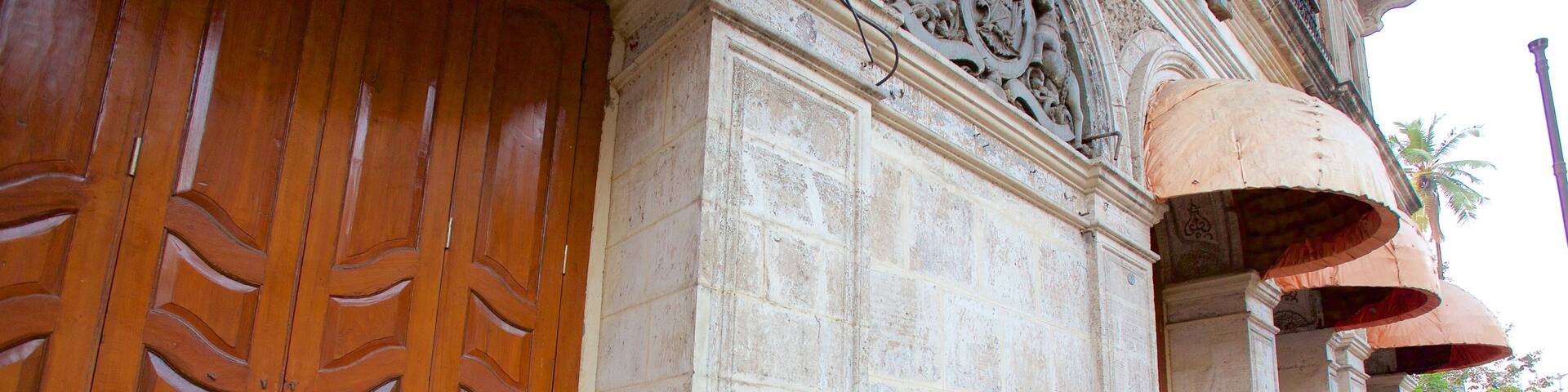 Opéra royal de Bombay qui includes patrimoine historique