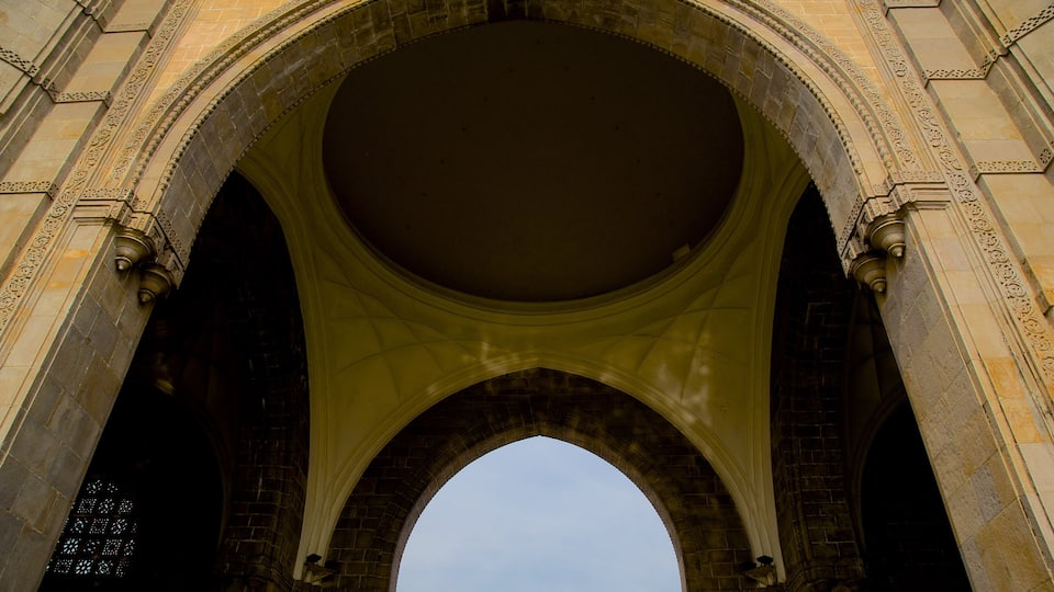 Gateway of India montrant patrimoine historique et patrimoine architectural