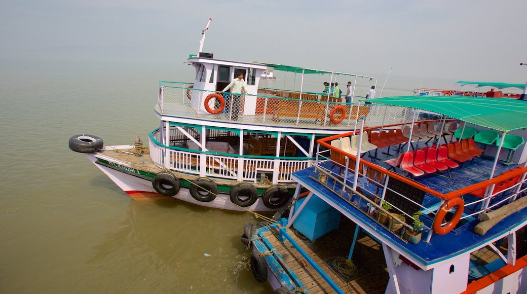 Elephanta Caves showing boating and general coastal views