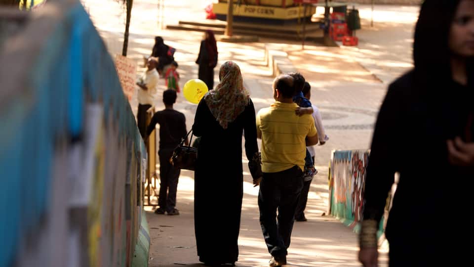 Cubbon Park såvel som en lille gruppe mennesker