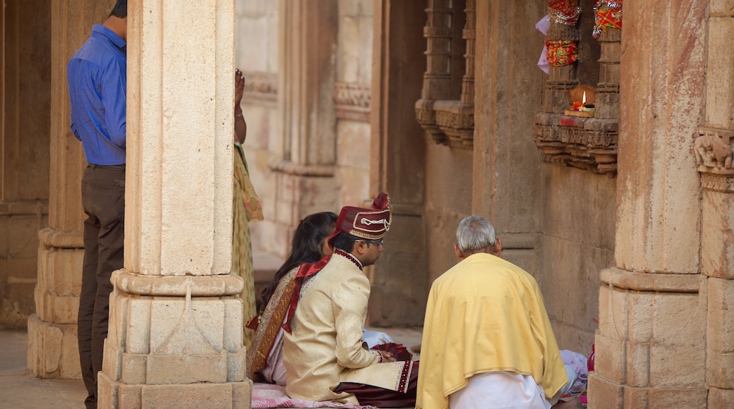 Adalaj Vav showing heritage elements as well as a small group of people