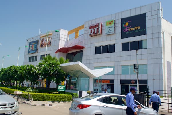 Rajiv Gandhi Chandigarh Technology Park mit einem Stadt