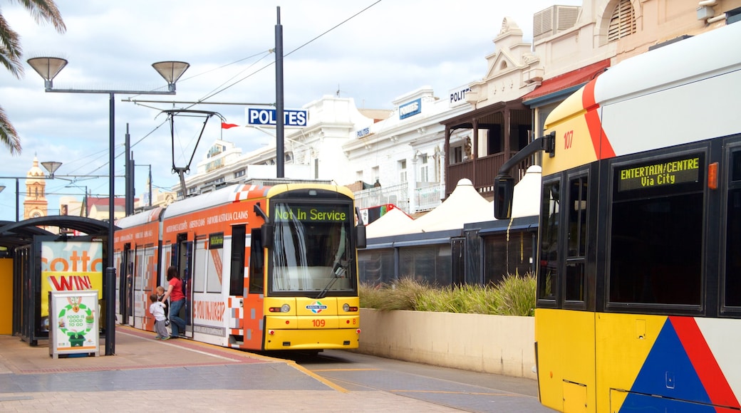 Glenelg ซึ่งรวมถึง เมือง, ย่านธุรกิจใจกลางเมือง และ สิ่งของเกี่ยวกับการรถไฟ