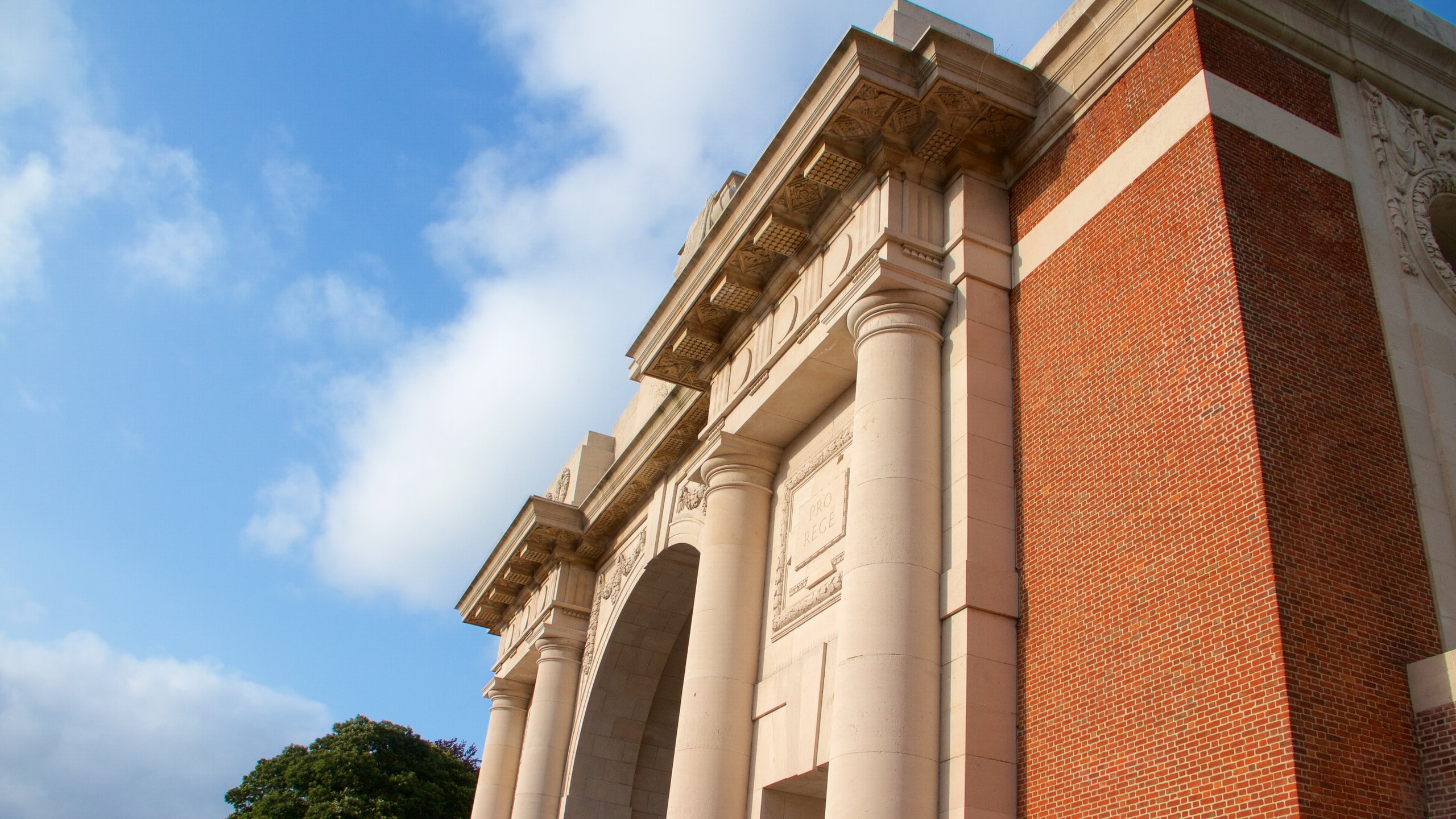 Menin Gate Memorial in Ypres - Tours and Activities