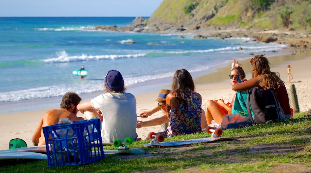 Wategos Beach showing general coastal views, a beach and surfing