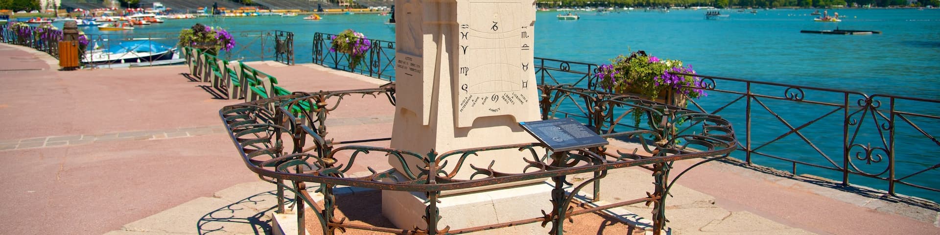 See von Annecy das einen Statue oder Skulptur, allgemeine Küstenansicht und tropische Szenerien