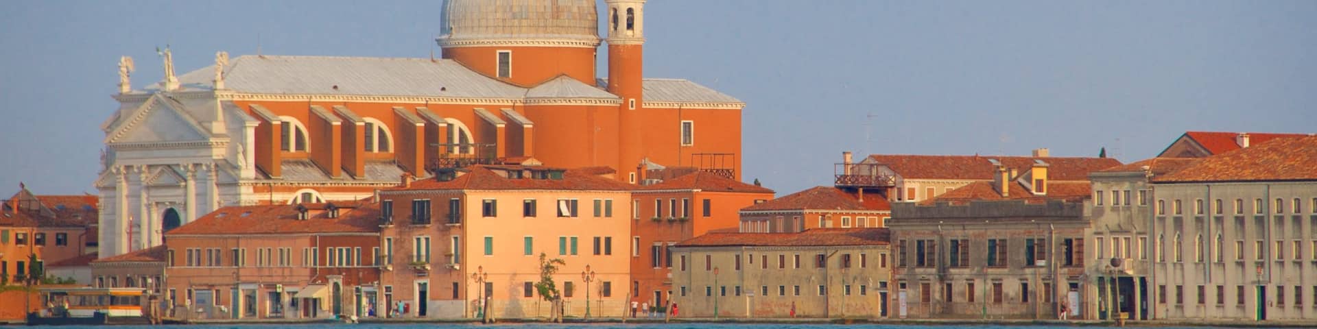 La Giudecca featuring a lake or waterhole