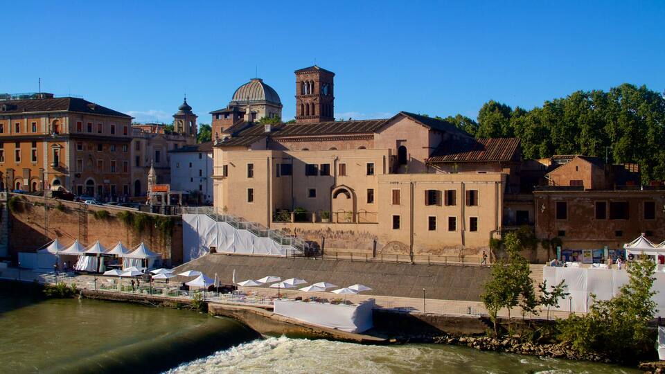 Tiber Island showing heritage architecture