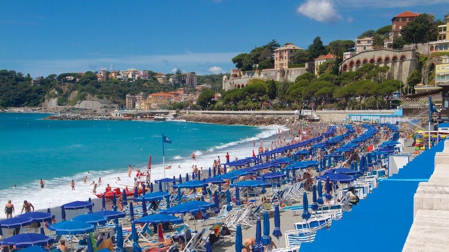 Celle Ligure som inkluderar ett lyxhotell, kustutsikter och en sandstrand
