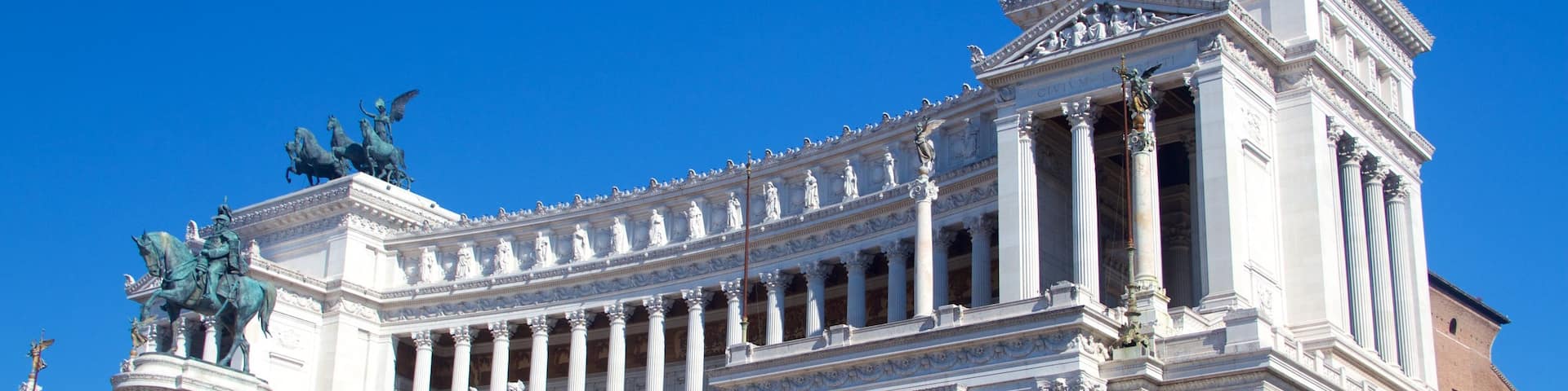Monumento Nazionale a Vittorio Emanuele II welches beinhaltet historische Architektur, Statue oder Skulptur und Palast oder Schloss