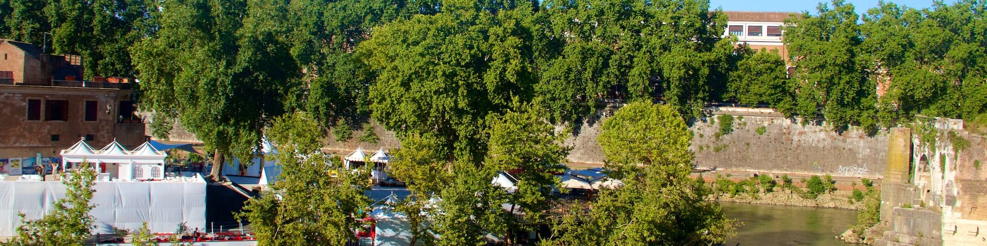 Lacio ofreciendo un río o arroyo