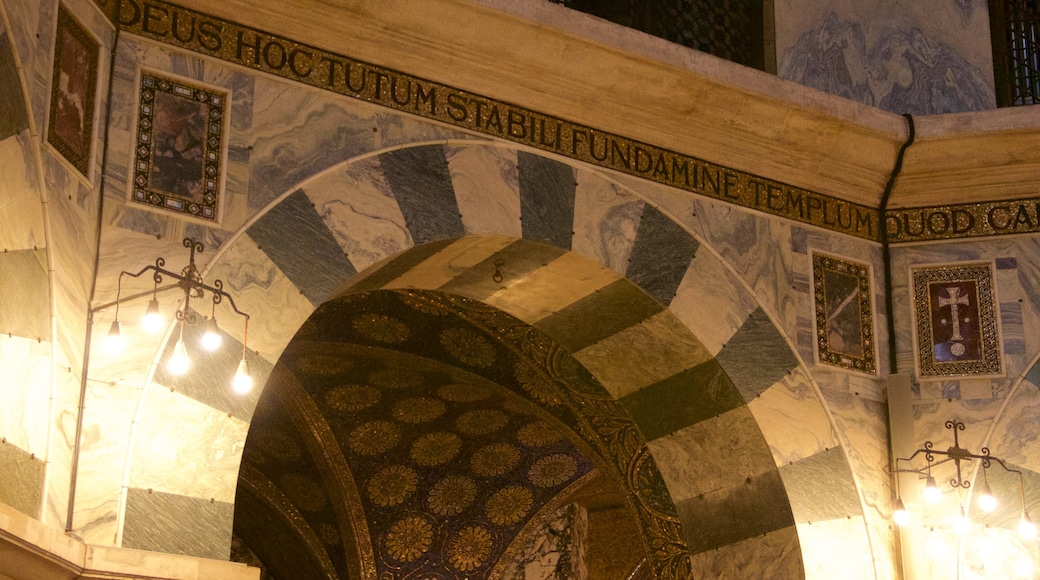 Aachen Cathedral showing a church or cathedral, heritage elements and religious elements