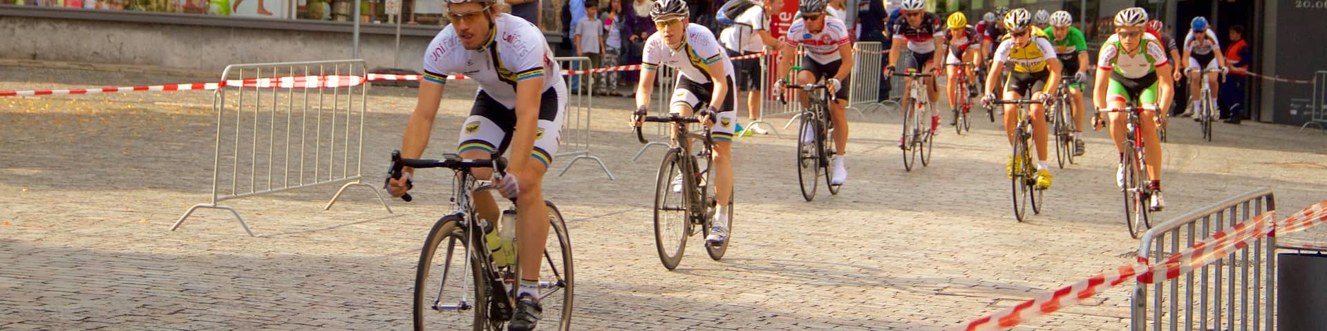 Rhénanie-du-Nord-Westphalie montrant cyclisme sur route