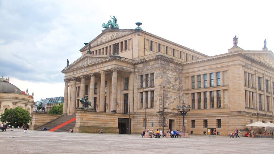 Konzerthaus de Berlin montrant ville, patrimoine architectural et patrimoine historique