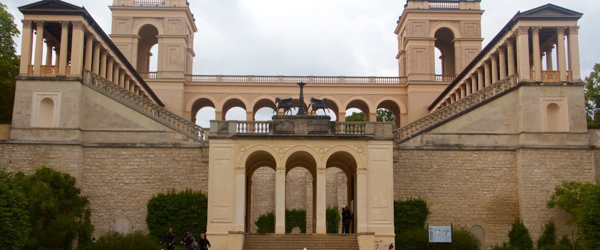 Potsdam mit einem historische Architektur und Geschichtliches