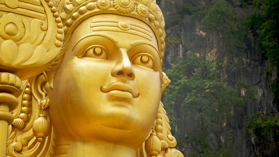Batu Caves which includes outdoor art