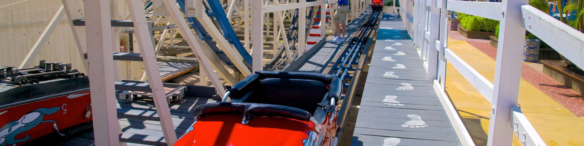 Aussie World welches beinhaltet Eisenbahnbetrieb und Fahrten