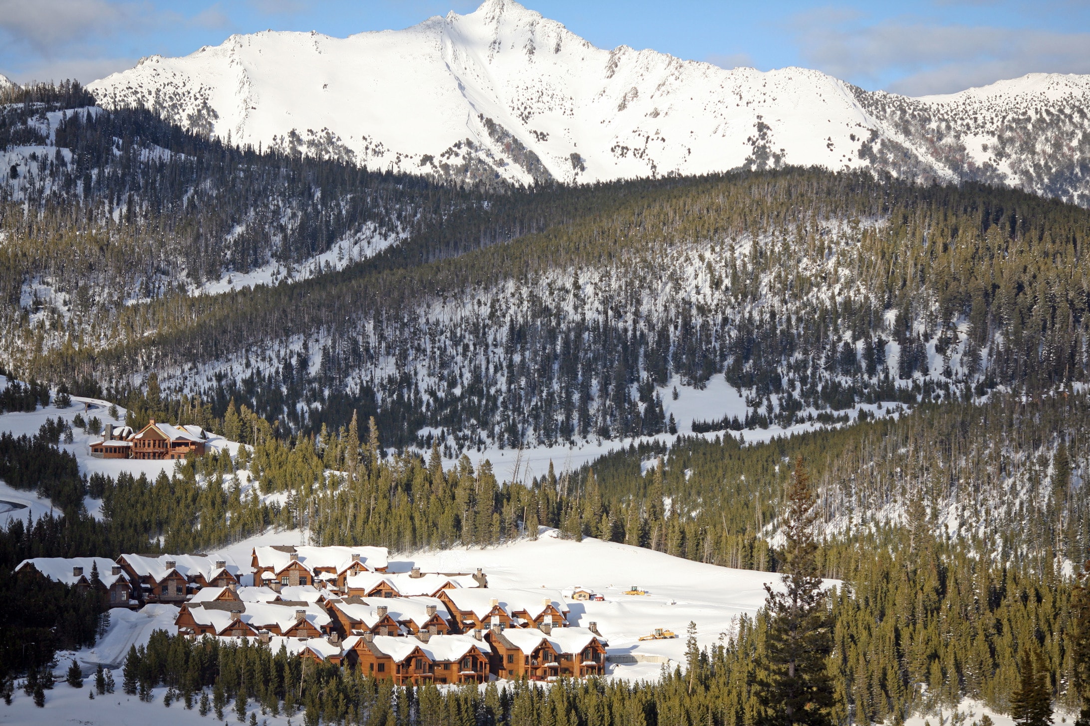 All Inclusive Ski Vacation Packages Ski Trip Deals Hotwire
