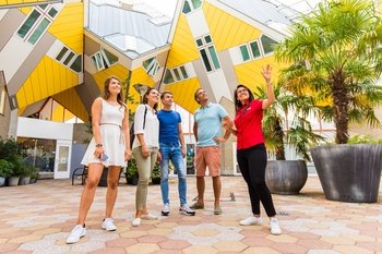 Tagesausflug nach Rotterdam, Delft und Den Haag mit Madurodam Tagesausflug nach Rotterdam, Delft und Den Haag mit Madurodam
