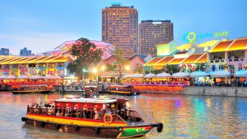 Chinatown bei Nacht mit Abendessen und Bootsfahrt auf dem Fluss Chinatown bei Nacht mit Abendessen und Bootsfahrt auf dem Fluss