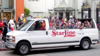 Tour zu den Häusern der Filmstars und Trolly-Bustour mit Abholung vom Hotel Tour zu den Häusern der Filmstars und Trolly-Bustour mit Abholung vom Hotel