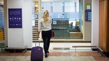 Aspire Lounge von Servisair am Flughafen Liverpool (LPL) Aspire Lounge von Servisair am Flughafen Liverpool (LPL)