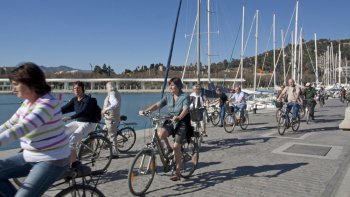Stadtrundfahrt auf dem Fahrrad durch Málaga, einschließlich Playa de La Mal... Stadtrundfahrt auf dem Fahrrad durch Málaga, einschließlich Playa de La Mal...