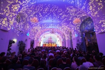 Klassisches Weihnachts- und Silvesterkonzert im Schloss Schönbrunn Klassisches Weihnachts- und Silvesterkonzert im Schloss Schönbrunn