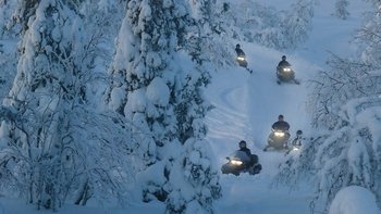 ,Tour de la aurora boreal