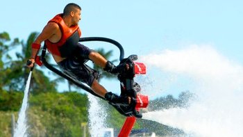 Die Bucht von San Antonio mit Flyboard-Anmietung Die Bucht von San Antonio mit Flyboard-Anmietung