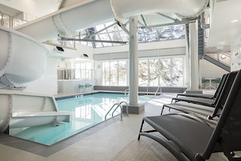 2 indoor pools, sun loungers