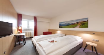 Frukostbuffé varje dag (EUR 14 per person)