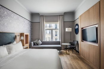 Suite Junior, 1 très grand lit, non-fumeurs | Vue sur la ville