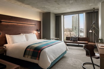 Suite, 2 Bedrooms, Fireplace