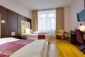 Quarto clássico, 2 camas Queen (Quiet Location) | 1 quarto, roupas de cama premium, cofres nos quartos