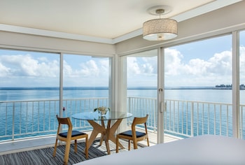 Piscine extérieure, accès possible de 8 h à 22 h, cabanas (supplément)