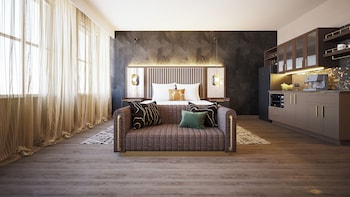 Premium bedding, pillowtop beds, in-room safe, desk
