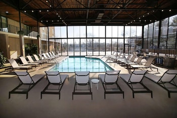 Indoor pool, seasonal outdoor pool, pool loungers